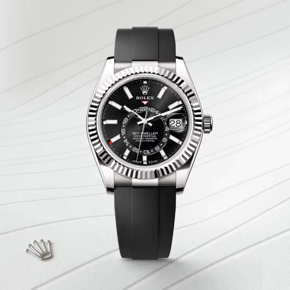 Rolex Sky-Dweller in 18 ct white gold, M336239-0002, 1 - Lindroos